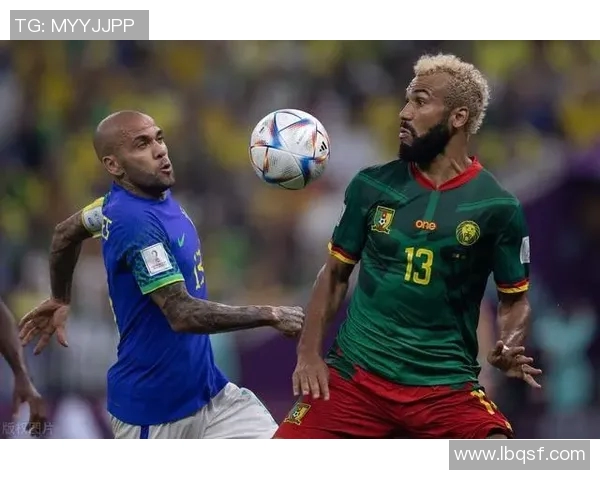 喀麦隆足球明星精彩表现赢得比赛胜利的精彩视频集锦